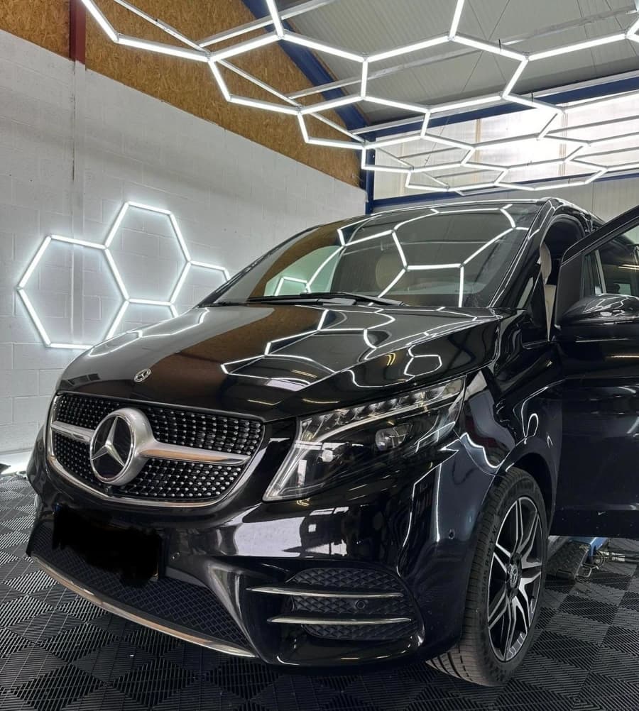 Mercedes V-Class 5-seater for luxury group transfers in Amsterdam